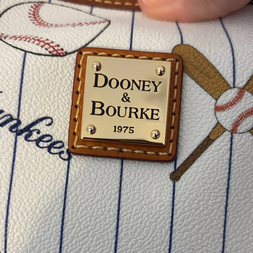 Dooney & Bourke White Crossbody Bag with NYY Baseball Print - Picture 7 of 8